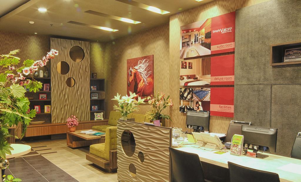 Valore Hotel Cimahi Buitenkant foto