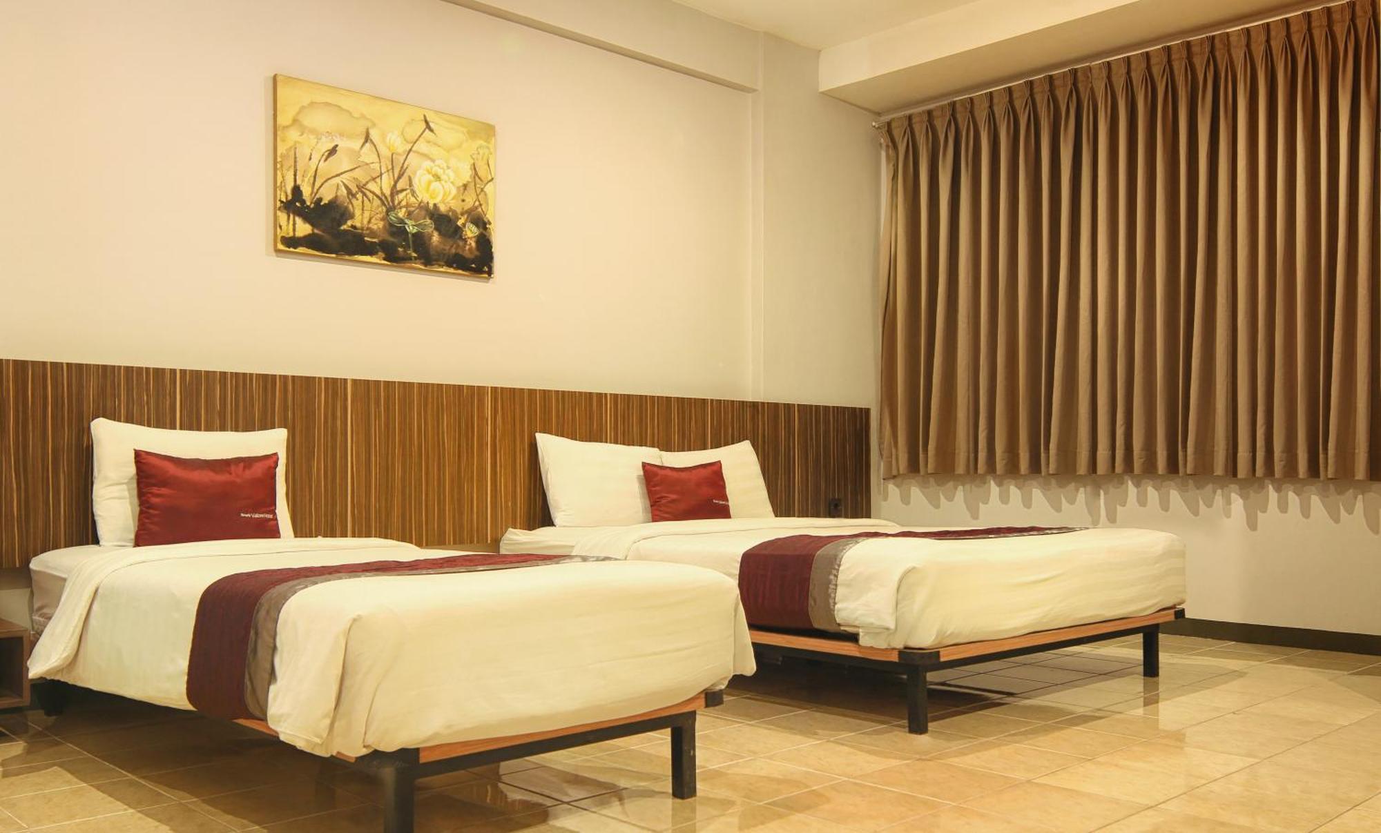 Valore Hotel Cimahi Buitenkant foto