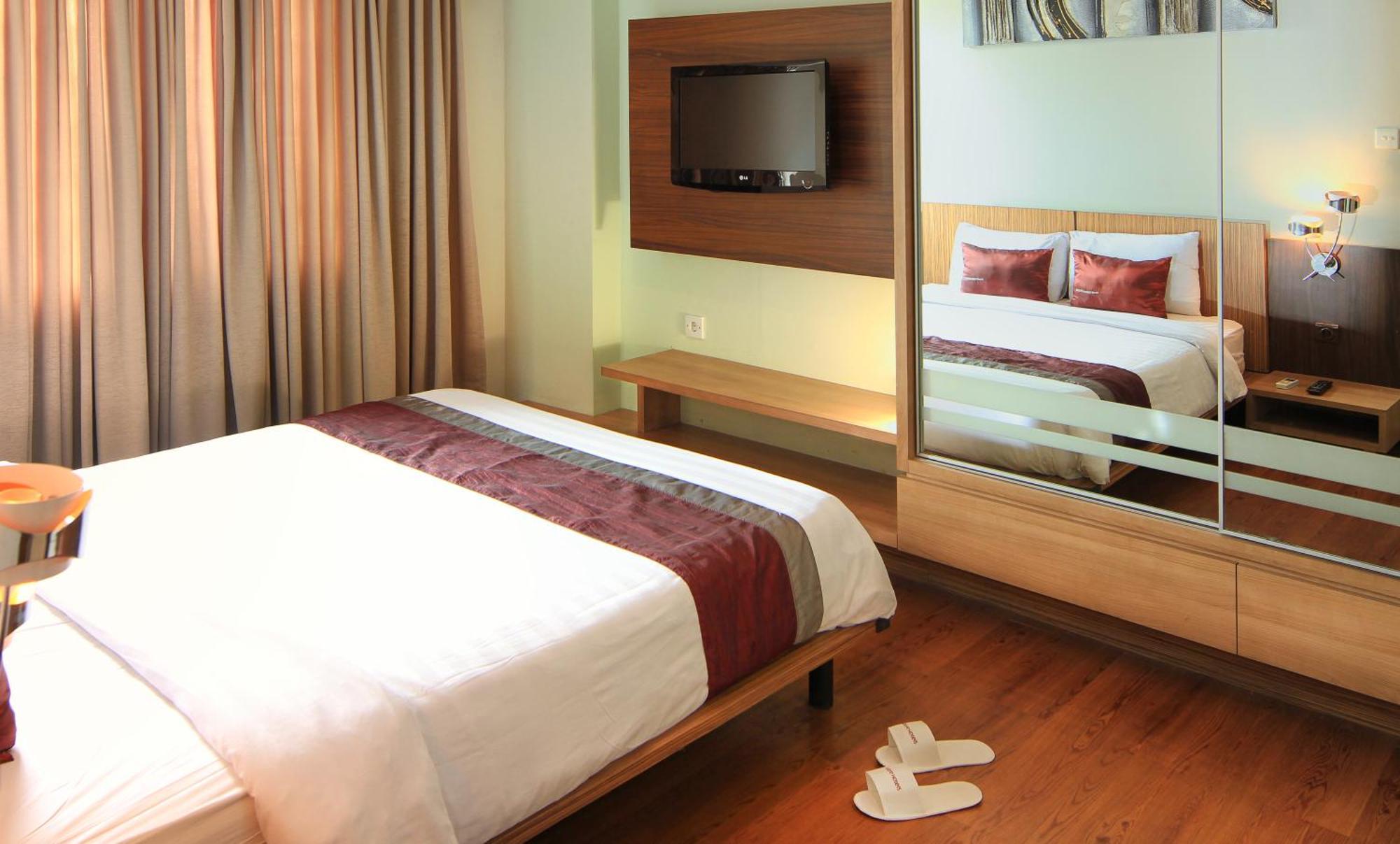 Valore Hotel Cimahi Buitenkant foto