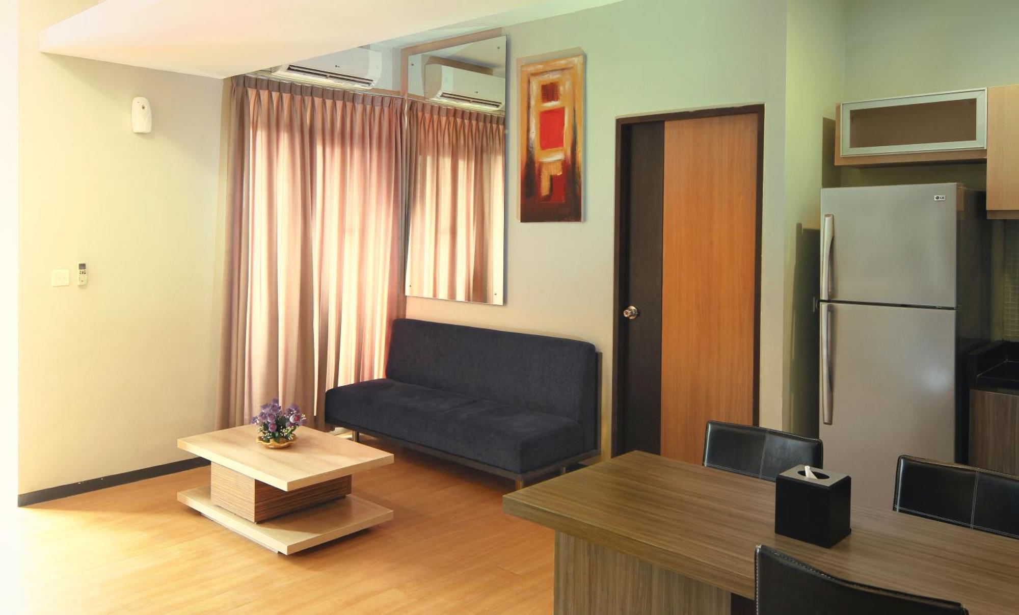 Valore Hotel Cimahi Buitenkant foto