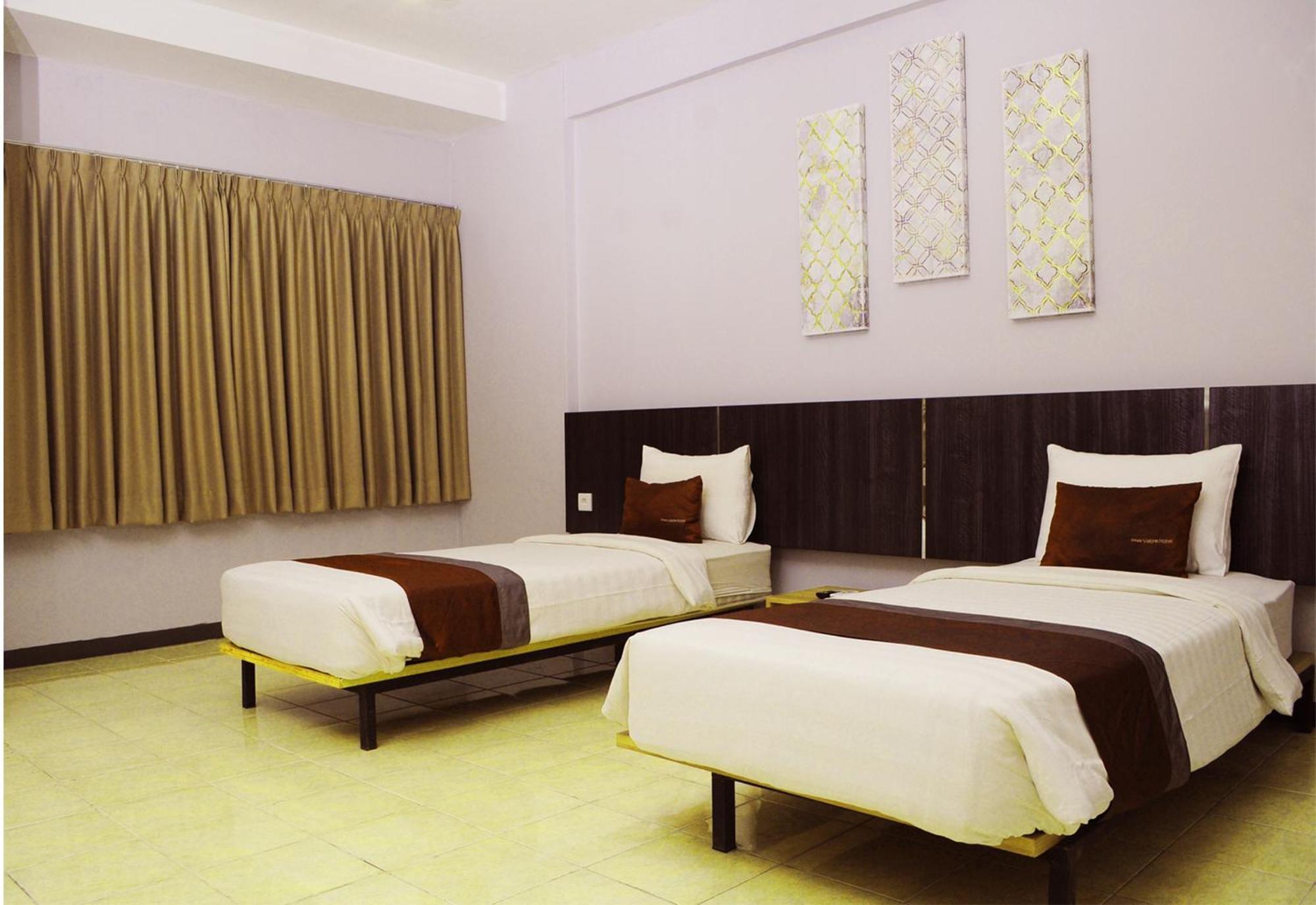 Valore Hotel Cimahi Buitenkant foto