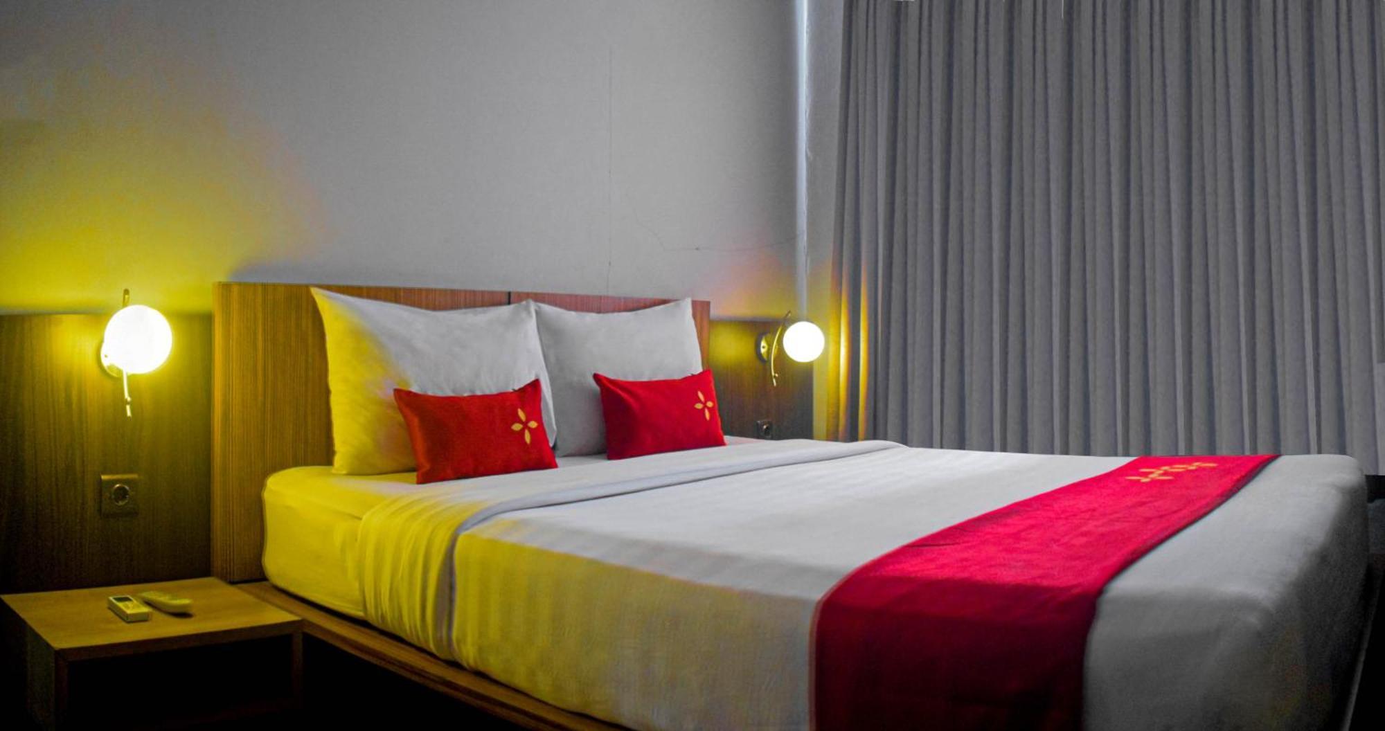 Valore Hotel Cimahi Buitenkant foto